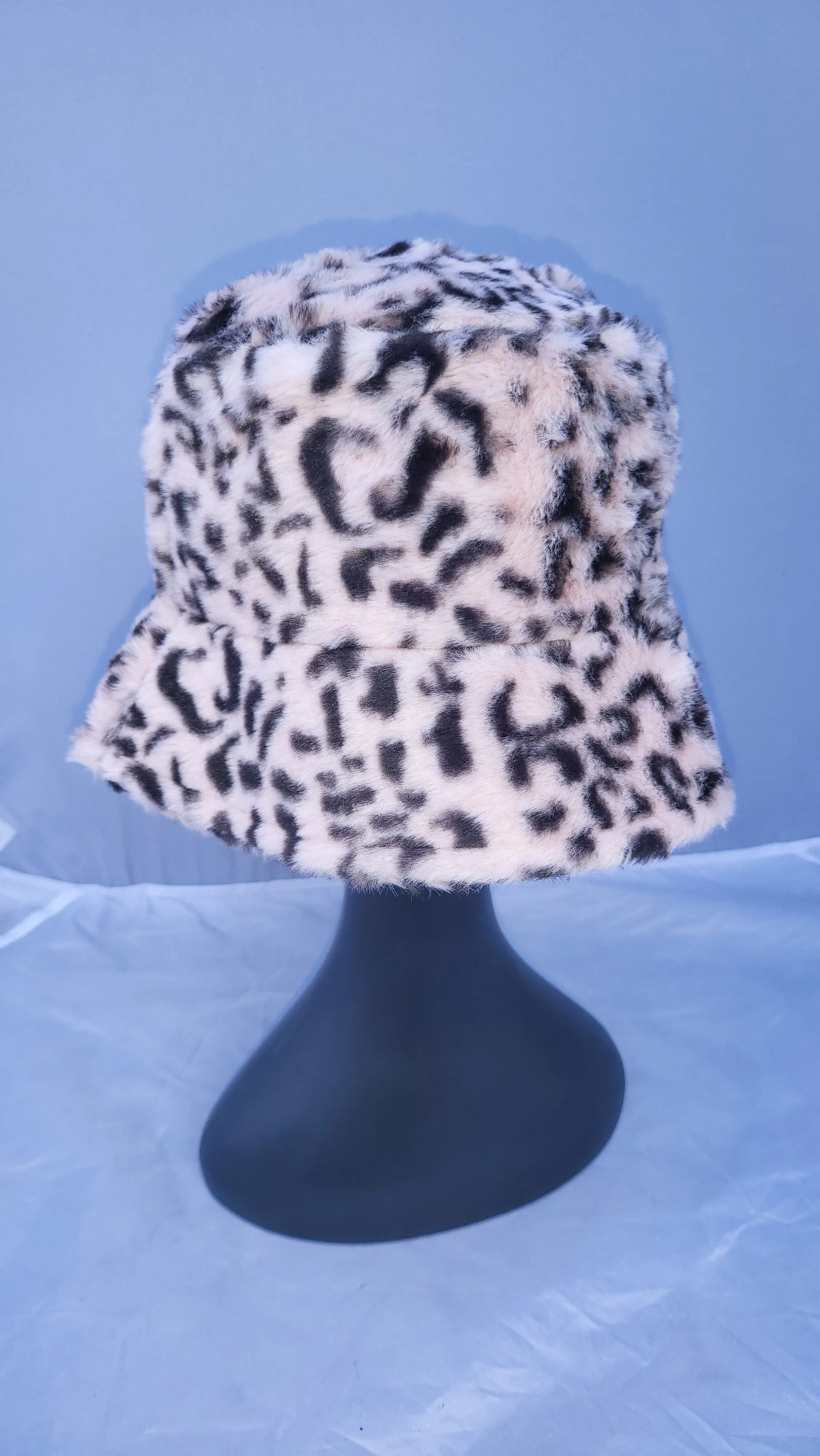 Leopard Print Patterned Fluffy Fleece Lined Bucket Hat For Winter (ADULT & CHILD SIZES)