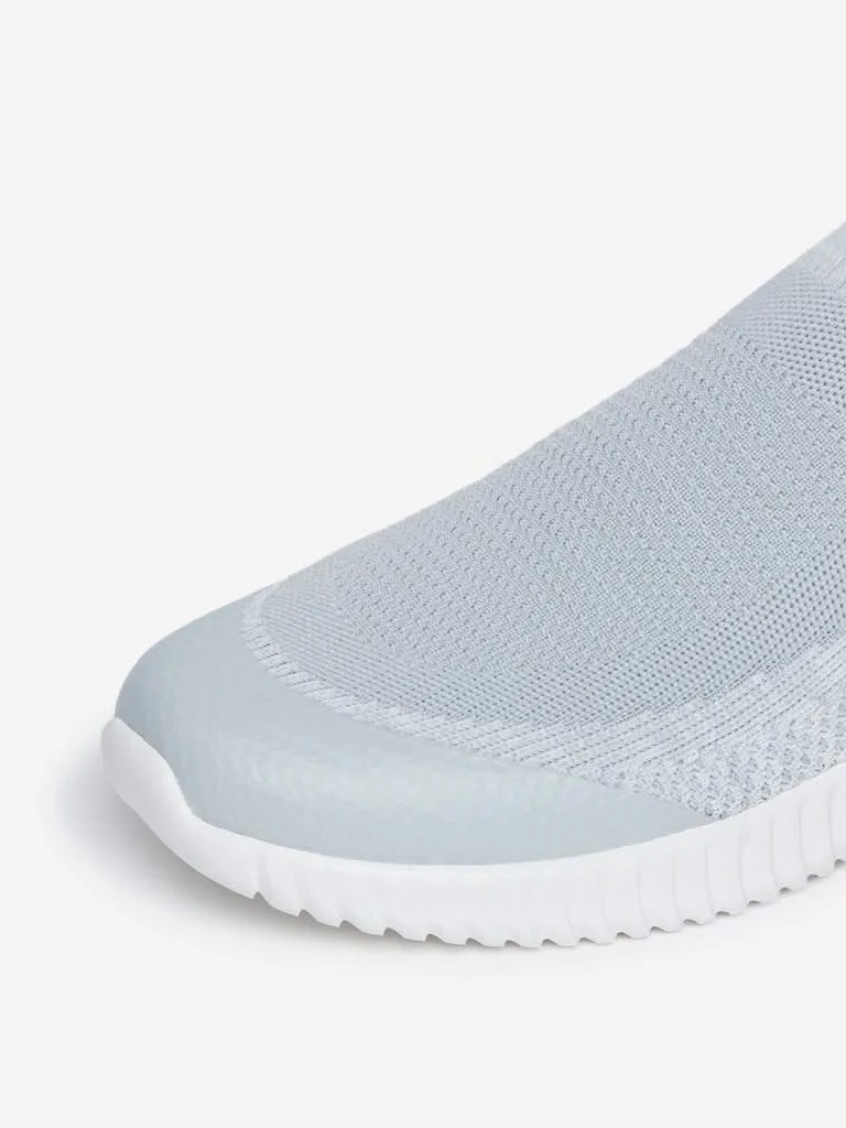 SOLEPLAY Grey Knit Pattern Slip-On Shoes